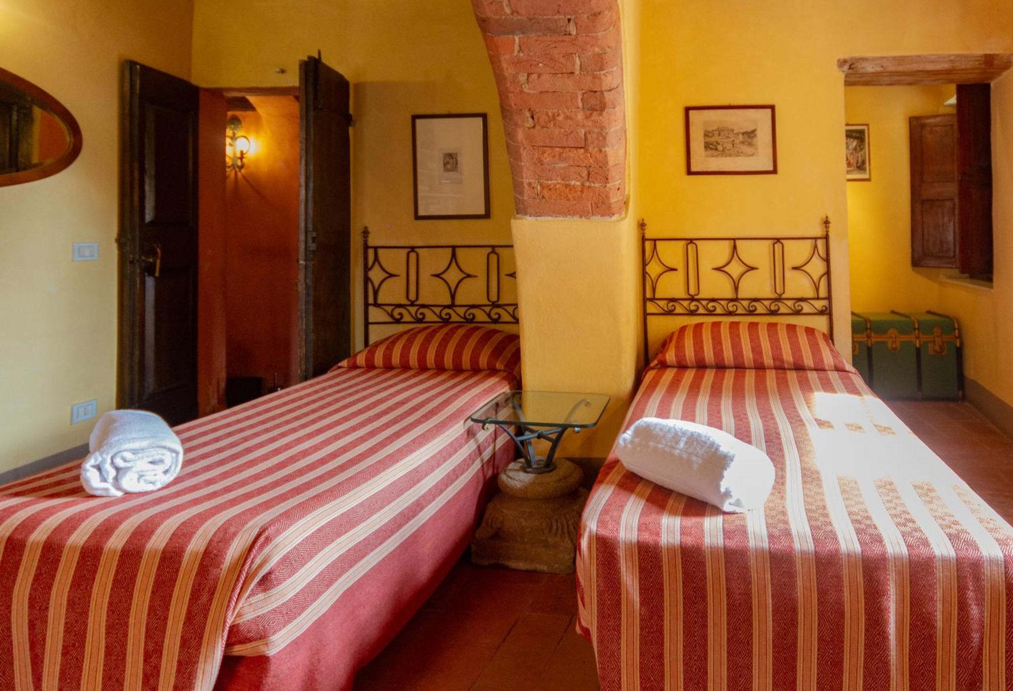 Bed and Breakfast Antica Dimora Leones à Palaia Extérieur photo